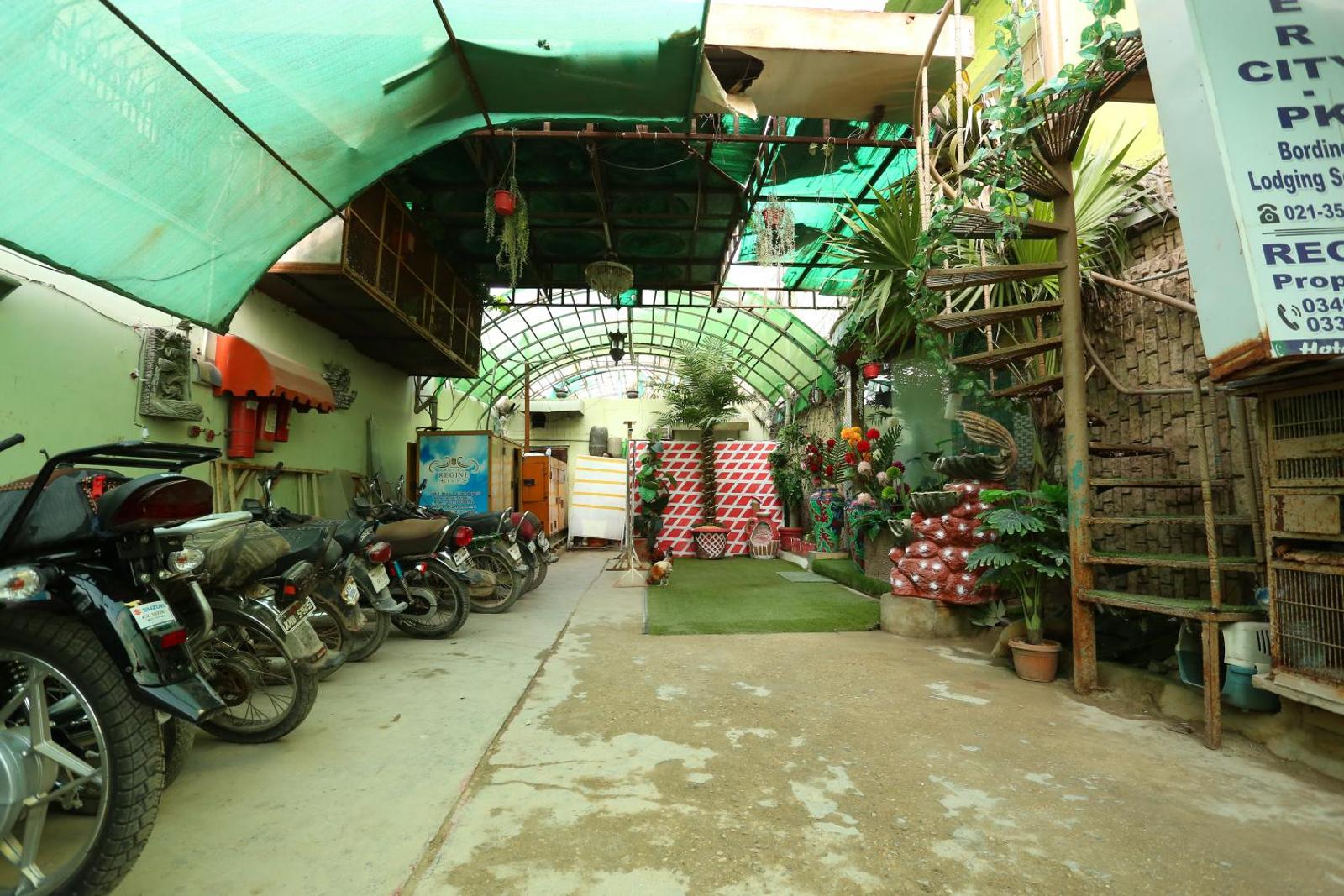 Hotel Regine Inn