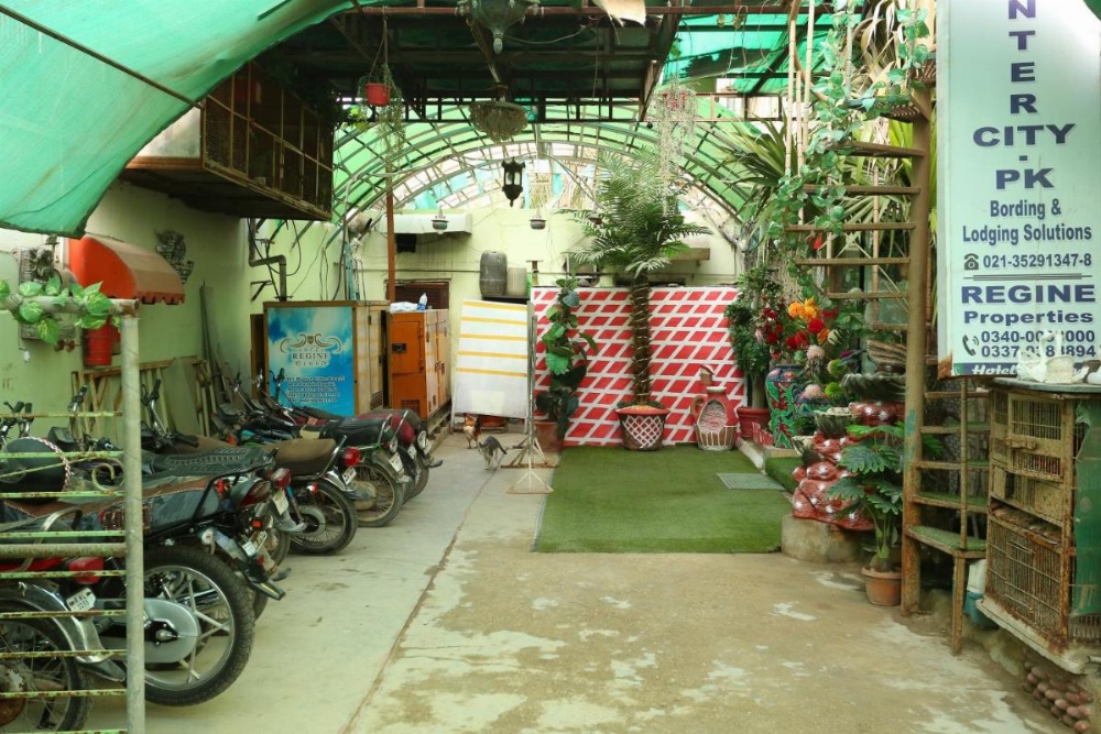Hotel Regine Inn